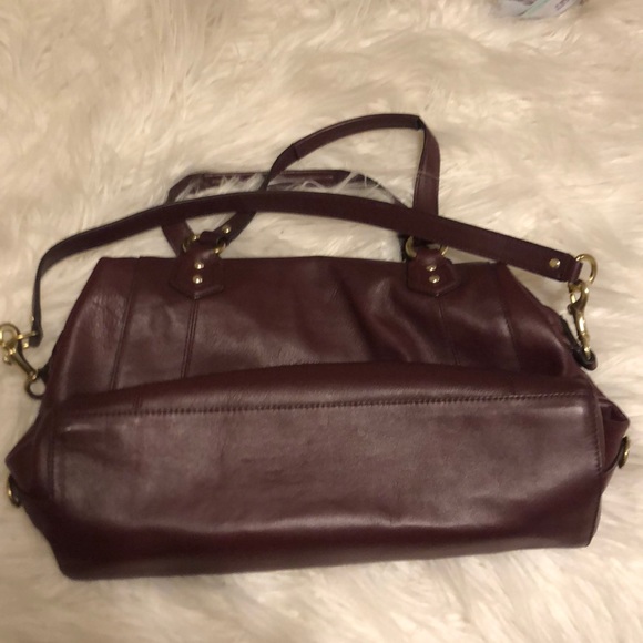 New Coach set. Selling both together... - Picture 2 of 7